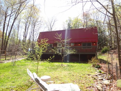 113 Fawnwood Dr, Greentown, PA, 18426-3526 | Card Image