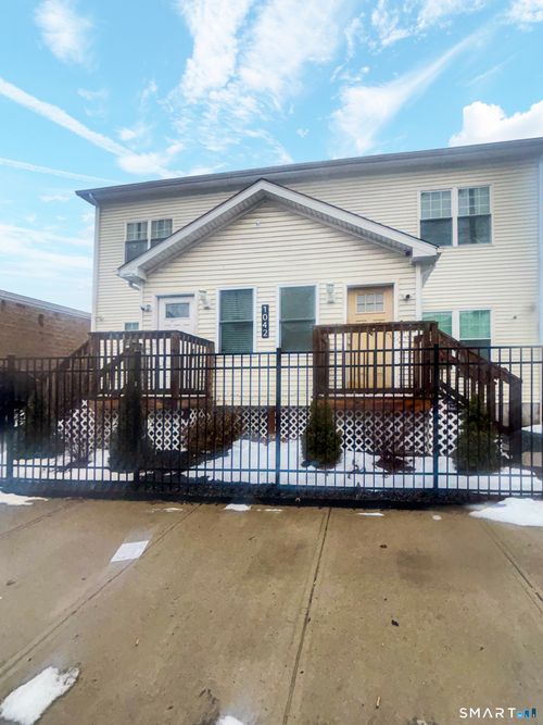 1042 Iranistan Ave, Bridgeport, CT, 06604-3726 | Card Image