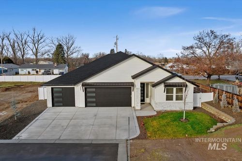 357 W Flour Mill Ct, Middleton, ID, 83644-1229 | Card Image