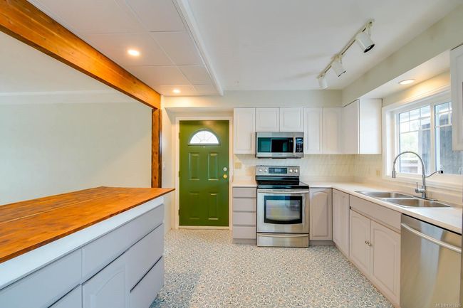 2588 11th Ave, House other with 6 bedrooms, 3 bathrooms and 4 parking in Port Alberni BC | Image 11