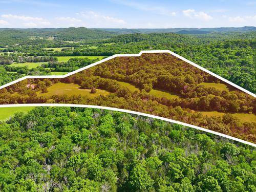 71 Linda Ln, Readyville, TN, 37149-5590 | Card Image