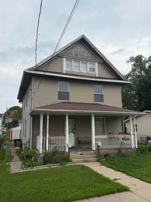 2108 20th Ave, Rockford, IL, 61104-7324 | Card Image