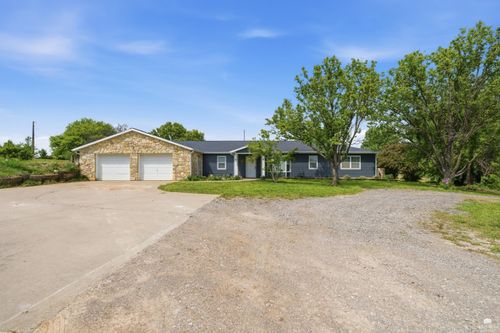 15145 Prairie View Cir, Wamego, KS, 66547-9623 | Card Image