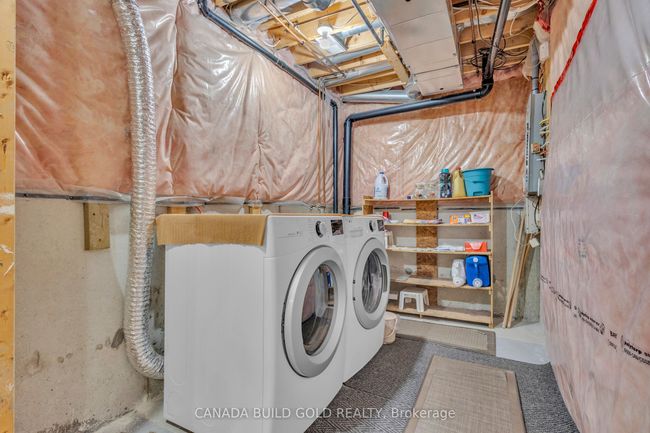 53 Bottomwood St, House attached with 3 bedrooms, 3 bathrooms and 3 parking in Brampton ON | Image 32