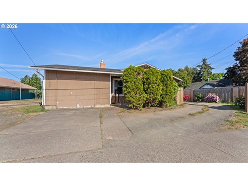 1977 Echo Hollow Rd, Eugene, OR, 97402 | Card Image