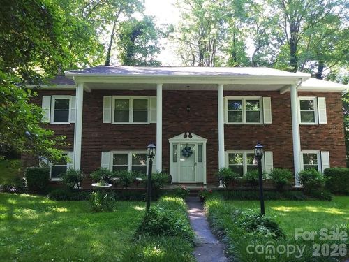 3065 Woodstream Dr, Valdese, NC, 28690-9449 | Card Image