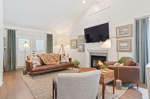 225 Hearthstone Manor Ln, Brentwood, TN, 37027-4371 | Card Image