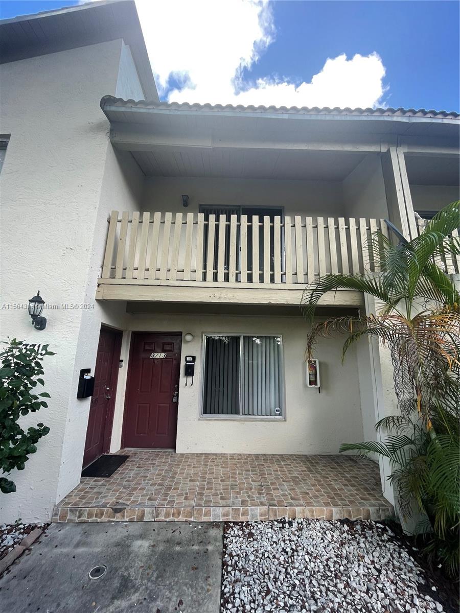 Riverside Dr, Coral Springs, FL 33065