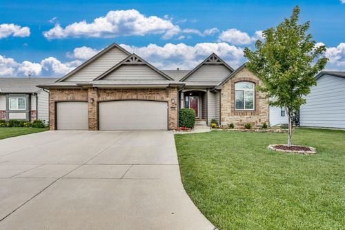 2626 N Bluestone St, Andover, KS, 67002-7637 | Card Image