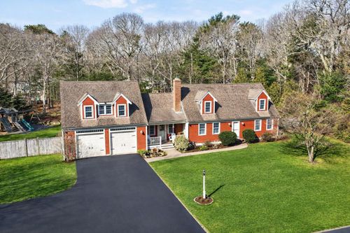 69 Union Street, Yarmouth Port, MA, 02675 | Card Image
