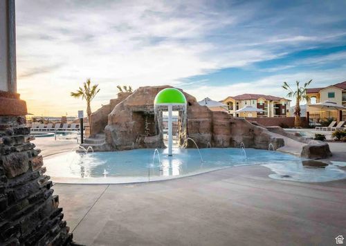 355 N 2020 W, Hurricane, UT, 84737-2677 | Card Image