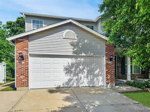 58 Fawn Oaks Dr, O Fallon, MO, 63366-1065 | Card Image