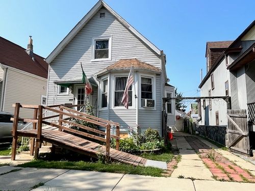 4160 W Eddy St, Chicago, IL, 60641-3929 | Card Image