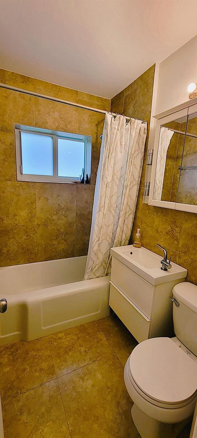 1401 Ne 17 Th Way, House other with 3 bedrooms, 2 bathrooms and null parking in Fort Lauderdale FL | Image 38