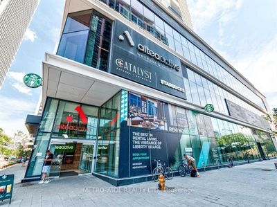 2505 - 30 Ordnance St, Condo with 2 bedrooms, 2 bathrooms and 1 parking in Toronto ON | Image 2