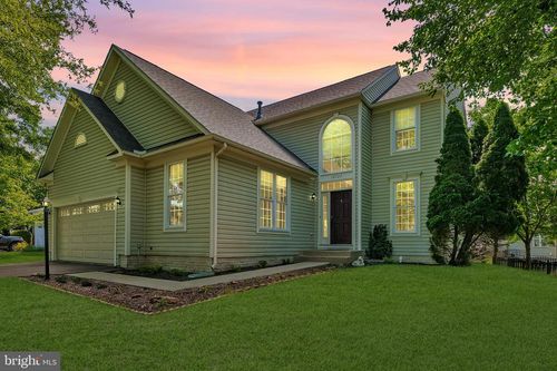 18722 Timoney Ct, LEESBURG, VA, 20176-6412 | Card Image