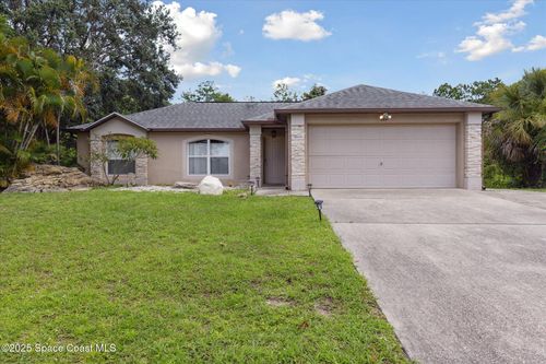 149 Hawthorne Ln Ne, Palm Bay, FL, 32907-3212 | Card Image