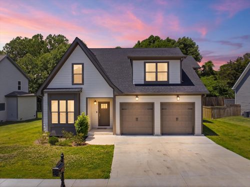 8906 Silver Maple Dr, Ooltewah, TN, 37363-2906 | Card Image