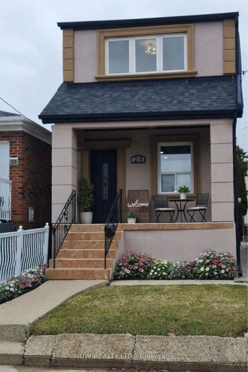 28 Teignmouth Ave, York, ON, M6E1S7 | Card Image