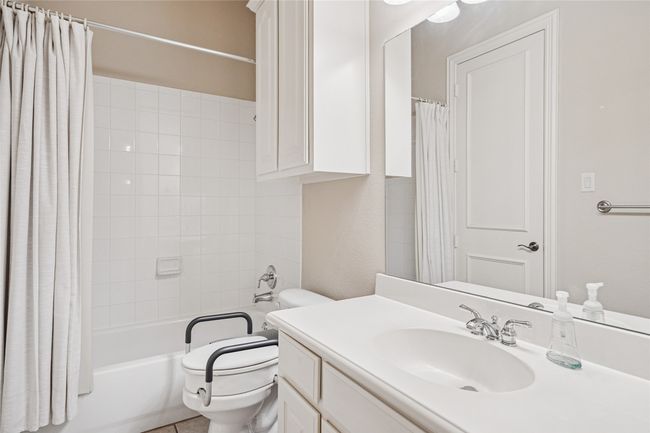 Full bath with vanity and shower / bath combo with shower curtain | Image 29