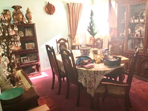 6762 W 87th Pl, Oak Lawn, IL, 60453-1010 | Card Image