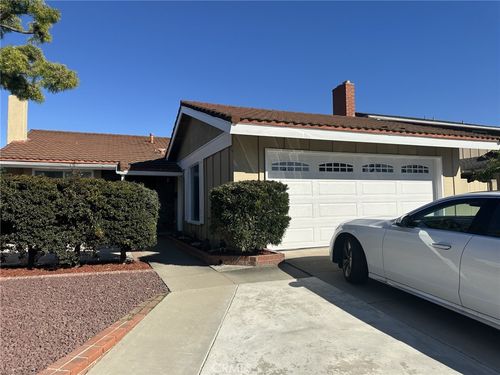 9792 Spruce Ct, Cypress, CA, 90630 | Card Image