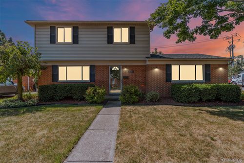 36267 Canyon Dr, Westland, MI, 48186-4161 | Card Image