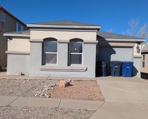 8931 Dakota Ridge Rd Sw, Albuquerque, NM, 87121-2474 | Card Image