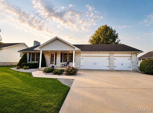 22 Hibiscus Ln, Hannibal, MO, 63401-6941 | Card Image