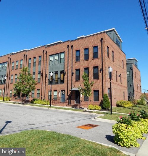 4010 Harmony Ct, BALTIMORE, MD, 21224-5384 | Card Image