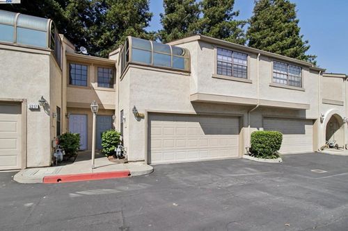5315 Port Sailwood Dr, Newark, CA, 94560-2671 | Card Image