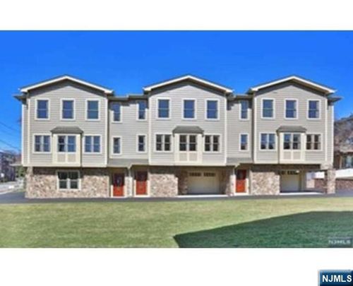 452 Grand Ave, Palisades Park, NJ, 07650-1221 | Card Image
