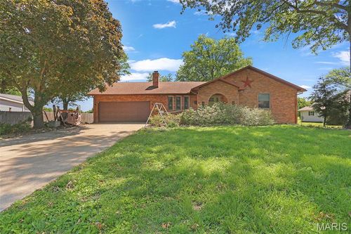 197 Livingston Ave, Livingston, IL, 62058-1008 | Card Image
