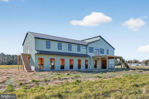 8005 Hickman Farm Rd, Wallops Island, VA, 23337-2125 | Card Image