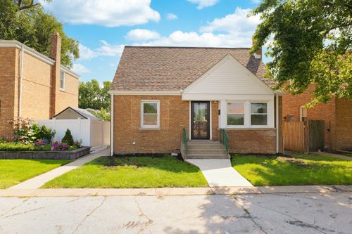 11031 S Pulaski Rd, CHICAGO, IL, 60655-4021 | Card Image