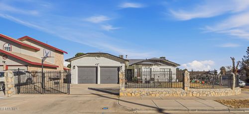 2324 Nancy Mcdonald Dr, El Paso, TX, 79936-4073 | Card Image