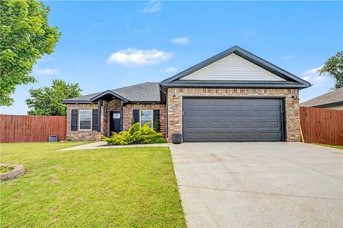 1141 Riverside Dr, Bentonville, AR, 72713-5122 | Card Image