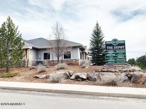 1750 S Railroad Springs Blvd, Flagstaff, AZ, 86001-8720 | Card Image