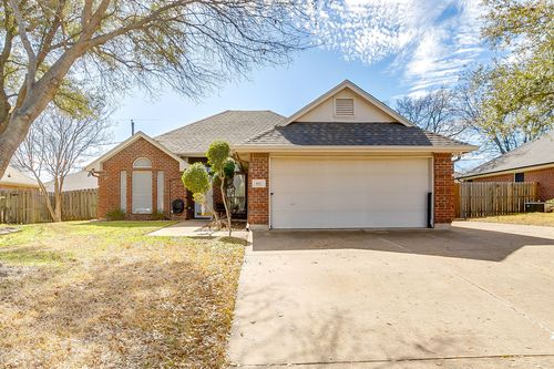 841 Nw Park Meadow Ln, Burleson, TX, 76028-7445 | Card Image