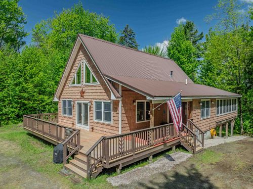 1560 Cherry Valley Road, Bethlehem, NH, 03574 | Card Image