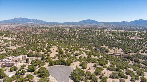 5 Luna Azul, Sandia Park, NM, 87047-9695 | Card Image