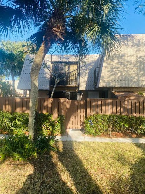 5808 58th Way, West Palm Beach, FL, 33409-7121 | Card Image