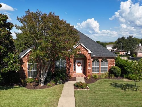 4742 Parkhaven Dr, Garland, TX, 75043-7576 | Card Image