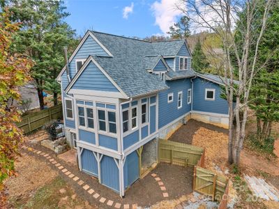 5 Elmore Street, Home with 5 bedrooms, 3 bathrooms and null parking in Asheville NC | Image 2