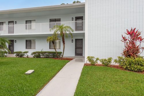 210-210 Martha Ln, OLDSMAR, FL, 34677-2274 | Card Image