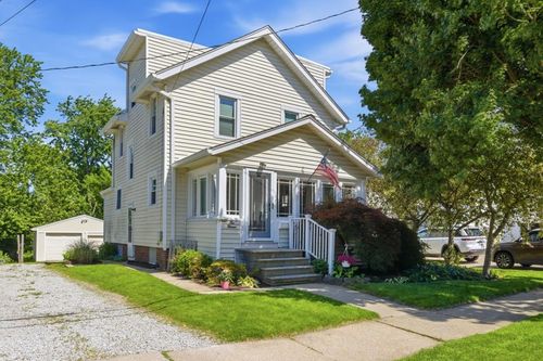 1013 Chestnut St, Ashland, OH, 44805-3906 | Card Image