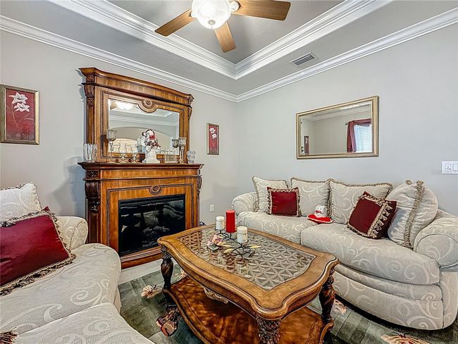 Living Area | Image 4