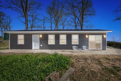 21686 257th St, Delhi, IA, 52223 | Card Image