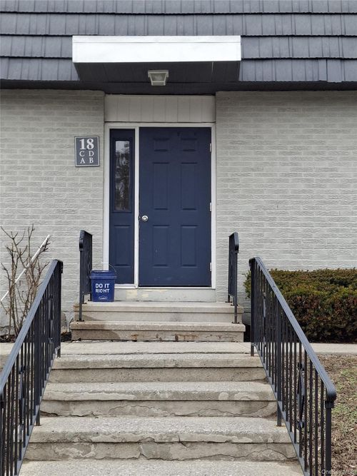 c-18 White Gate Dr, Wappingers Falls, NY, 12590-5071 | Card Image