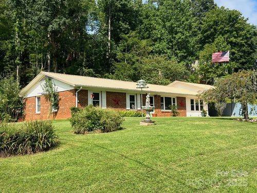 2534 Nix Creek Rd, Marion, NC, 28752-9613 | Card Image